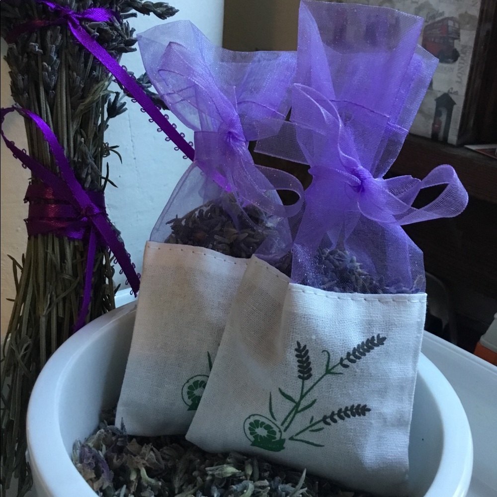 Fresh Lavender in beautiful sachets 3 pk